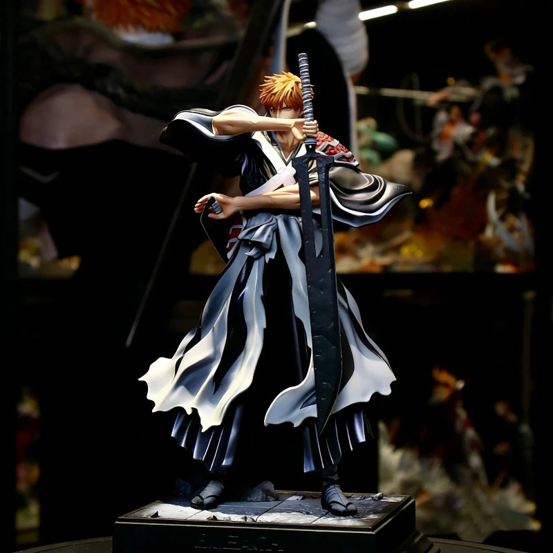 Ichigo Kurosaki Dual-Blade Display Figure · 35 cm